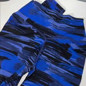 Alphalete Dynamic Blue and Black Leggings